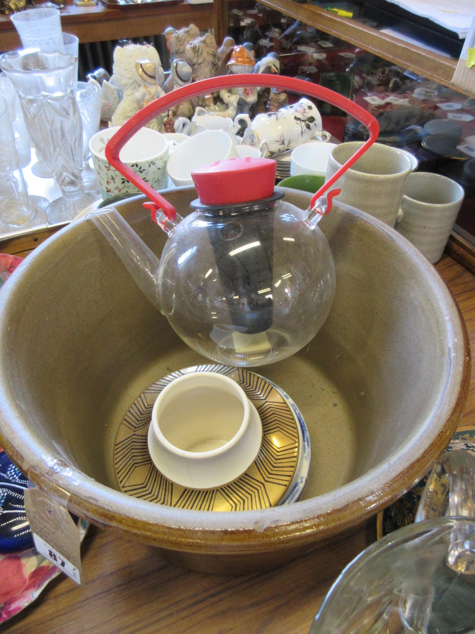CROWN DEVON MEMPHIS VASE ETC Image
