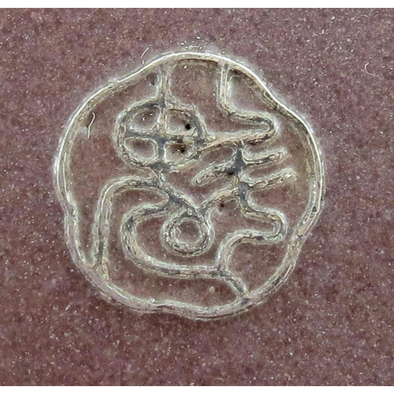 A japanese cloisonné kidneyshaped box and cover by namikawa sosuke