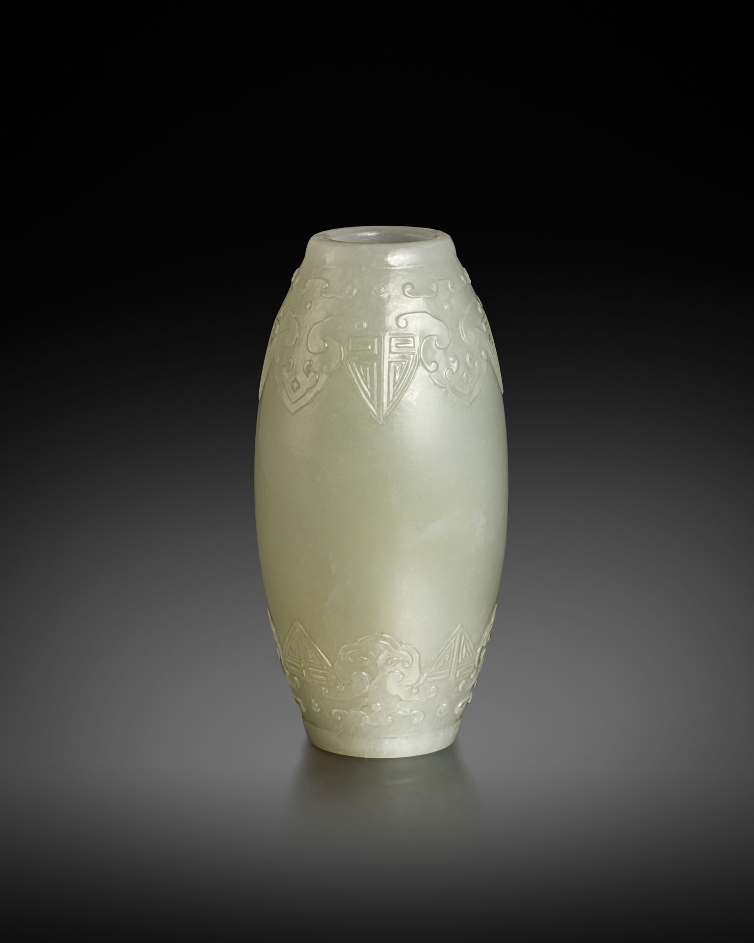 A FINE AND RARE CHINESE WHITE JADE BARREL-SHAPED VASE