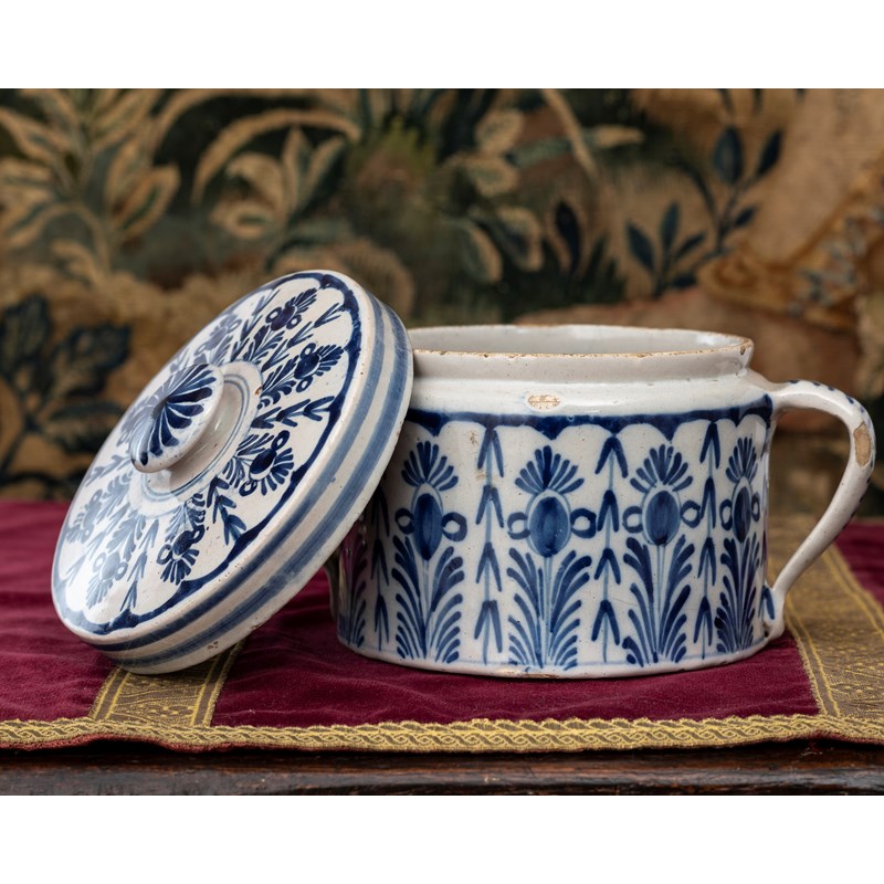 A delftware covered pot, dutch, circa 1700-1720 | Woolley and Wallis