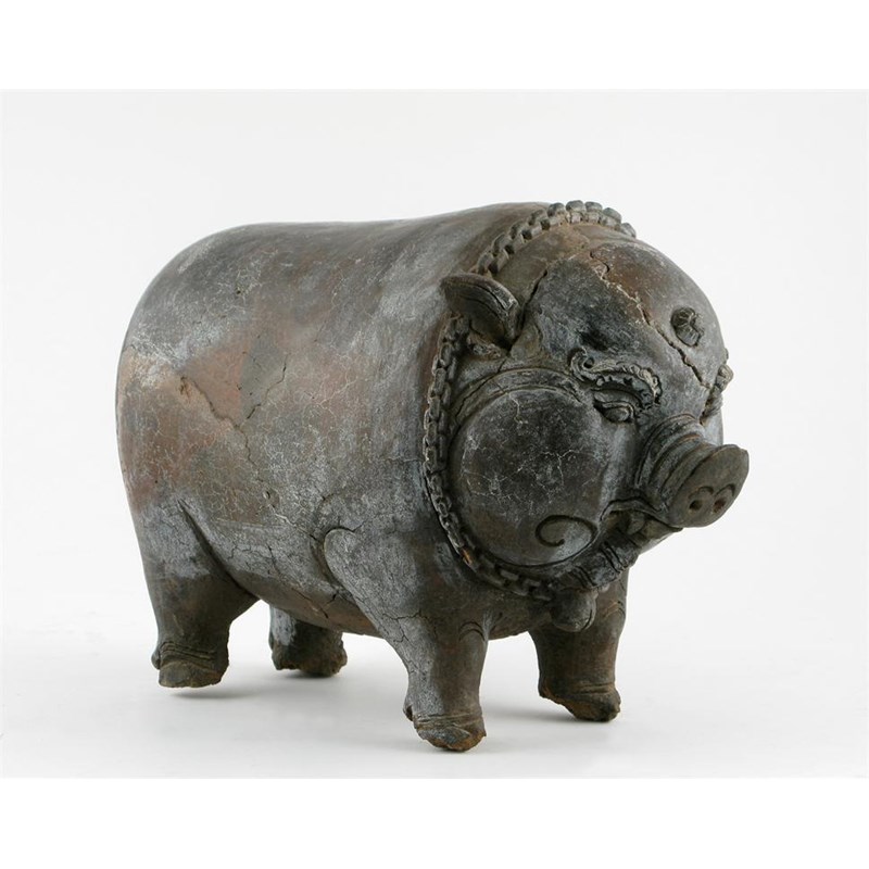 A rare javanese majapahit kingdom pottery piggy bank | Woolley and Wallis
